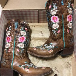 Macie Bean kids snip toe boots